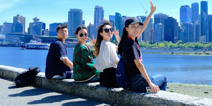 vsp students looking at the city